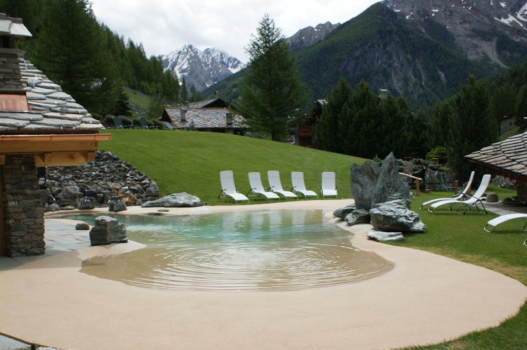 Eco Wellness Hotel Notre Maison Cogne Exteriör bild