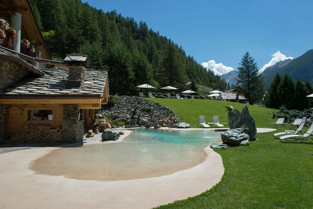 Eco Wellness Hotel Notre Maison Cogne Exteriör bild